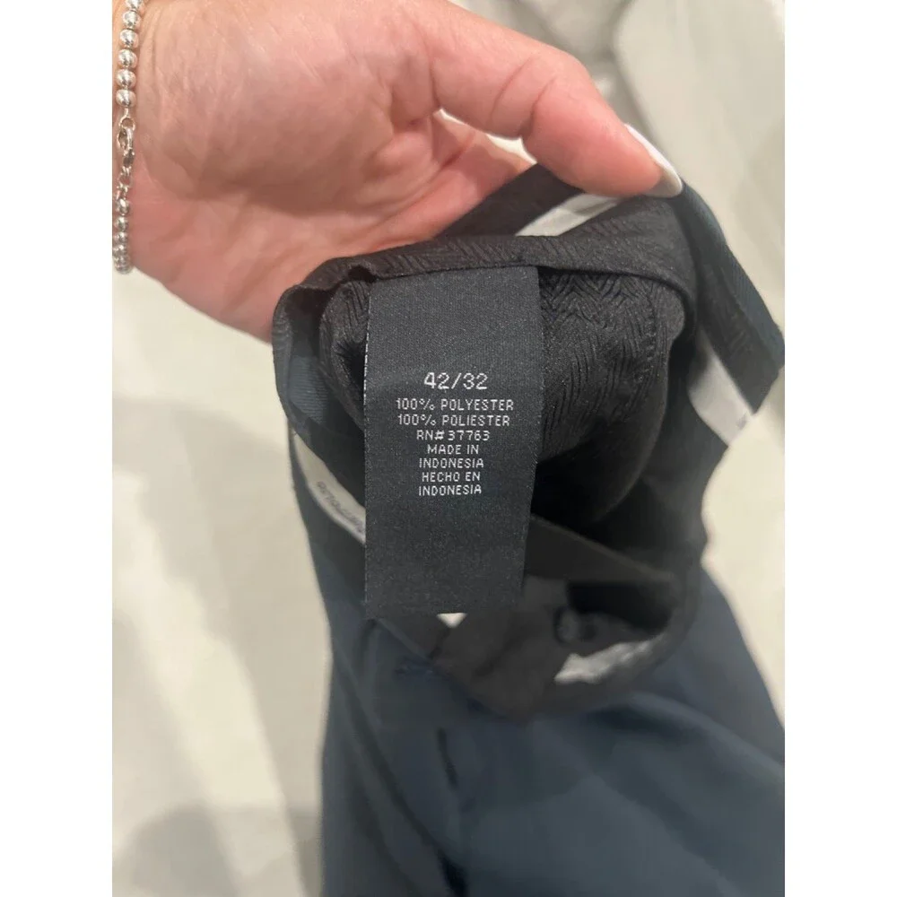 Perry Ellis Men's Dress Pants - Size 42x32